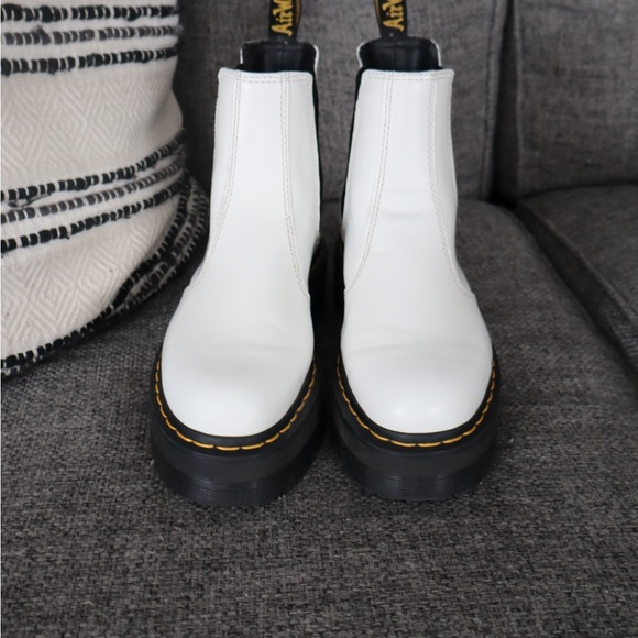 Dr. Martens Women's White Chelsea Boots - Picture 1 of 6